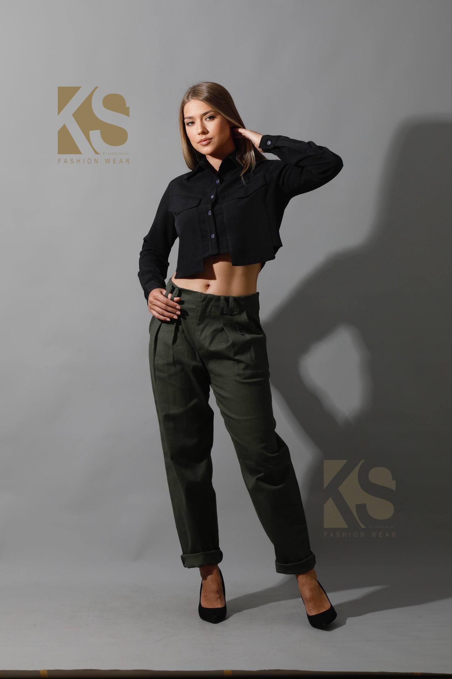 Pockets Cropped Shirt - Black