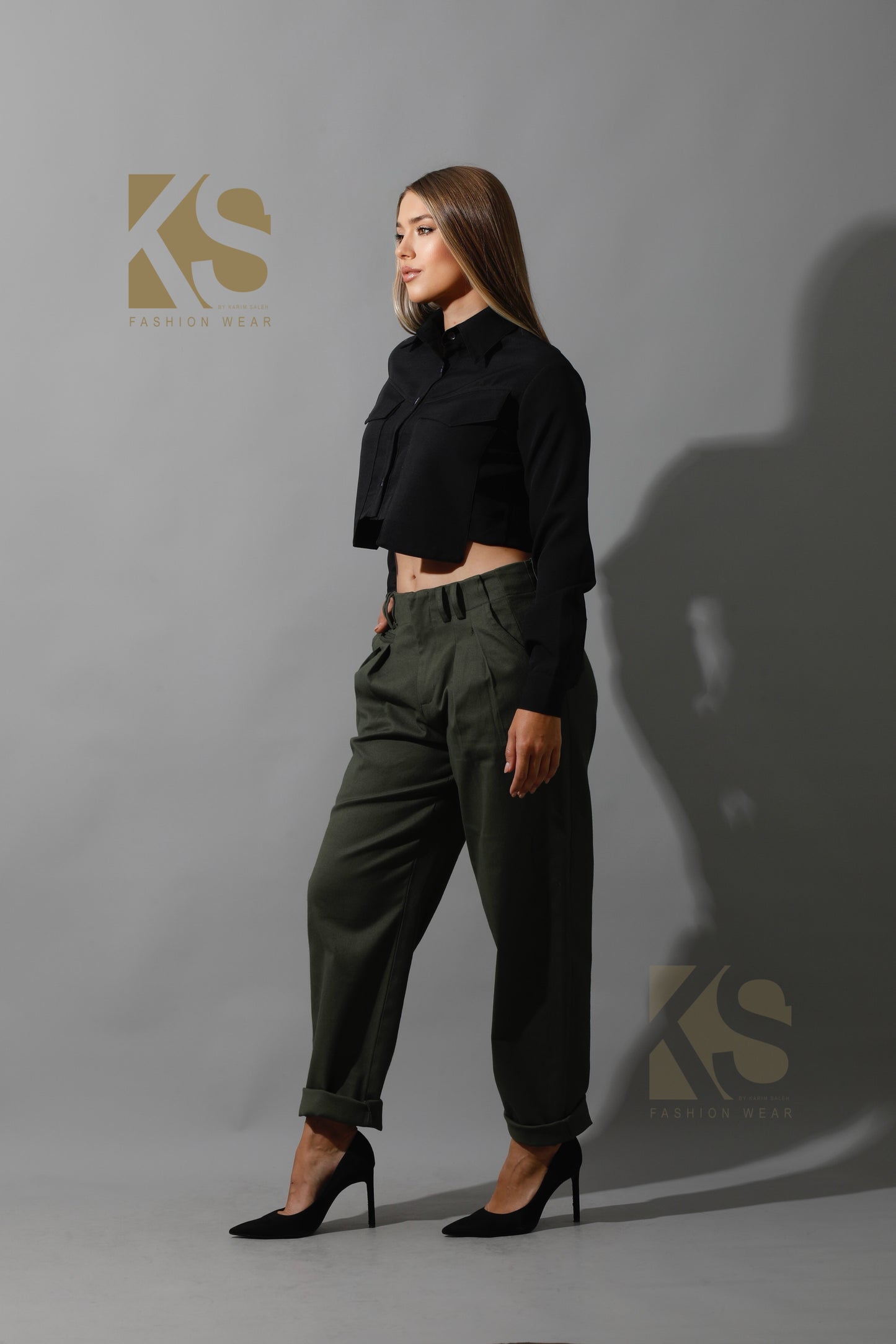 Pockets Cropped Shirt - Black