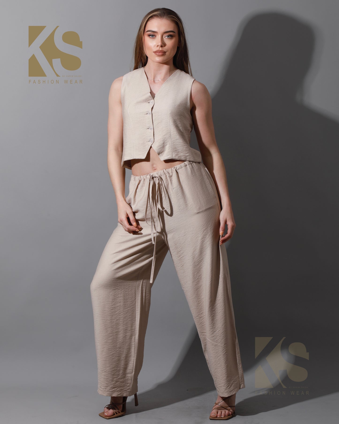 Cropped Vest Set - Beige