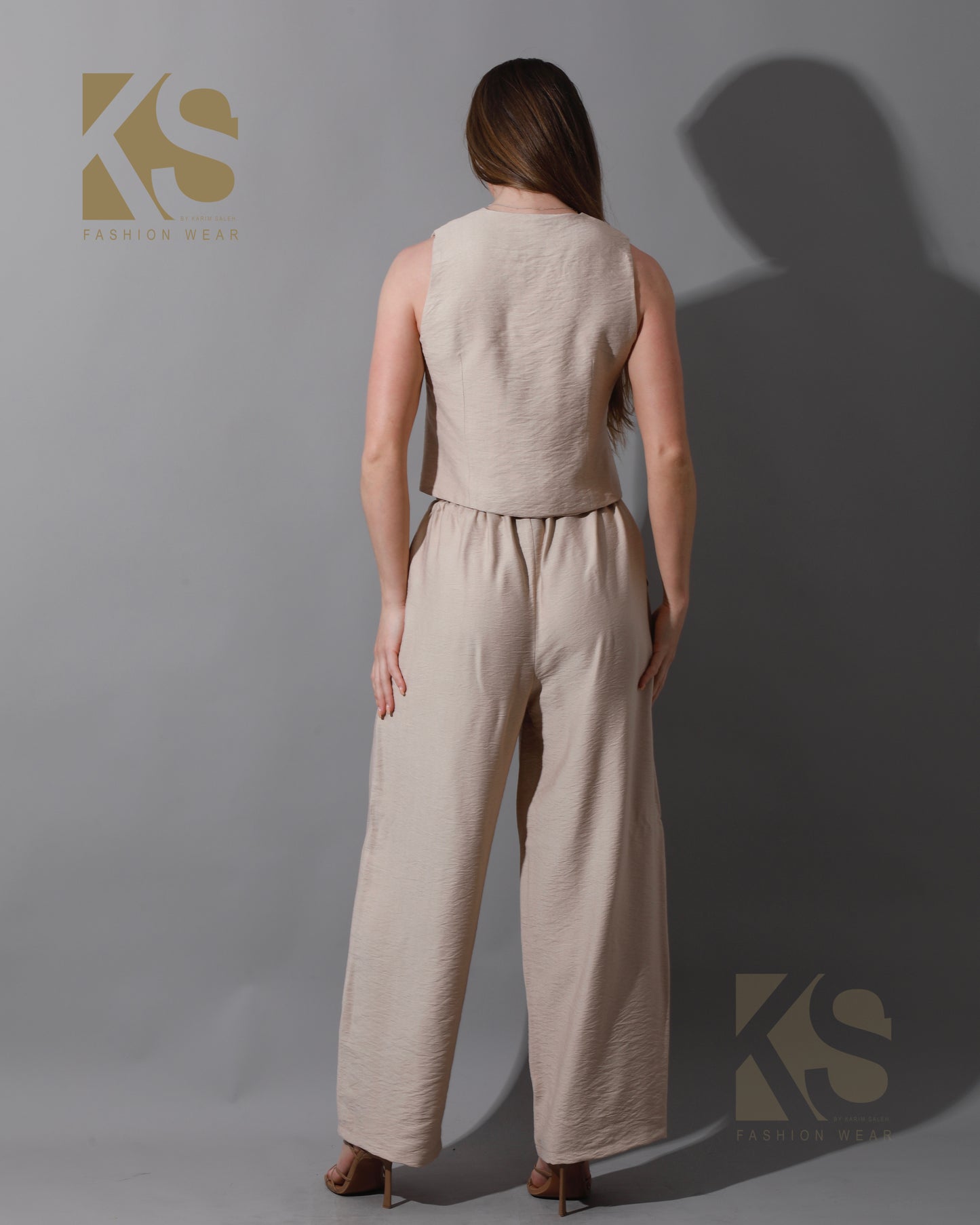 Cropped Vest Set - Beige