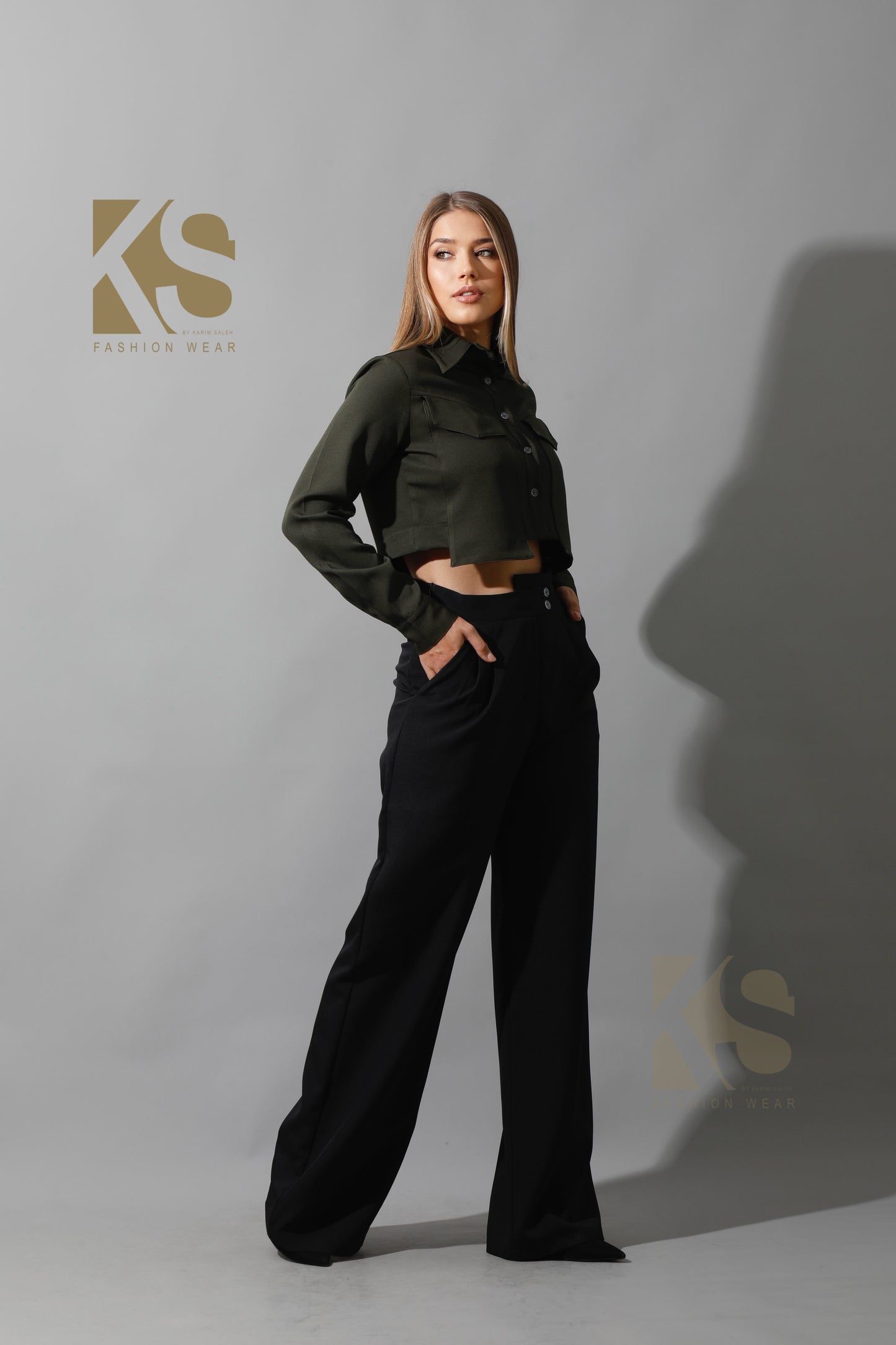 Pockets Cropped Shirt - Olive