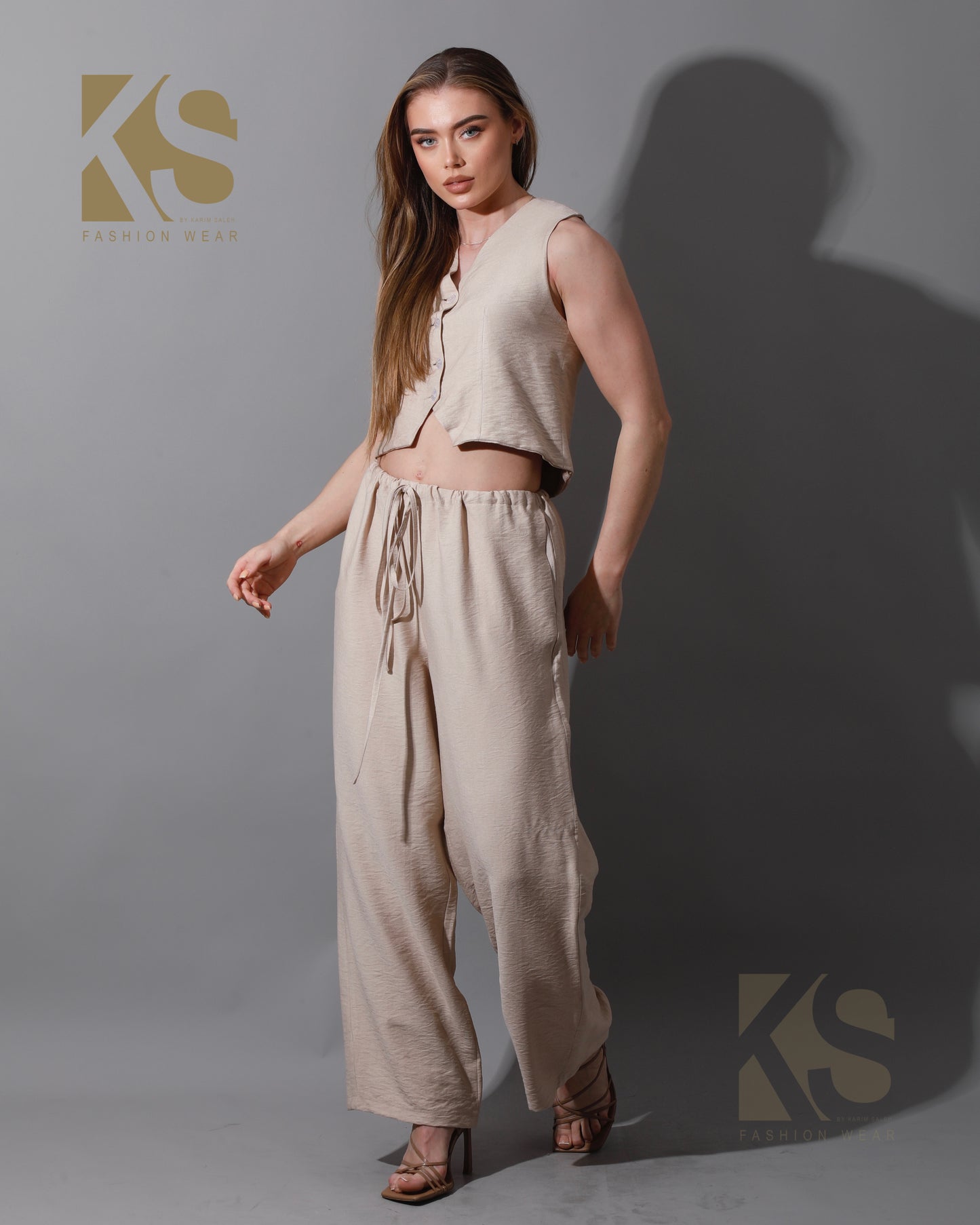 Cropped Vest Set - Beige