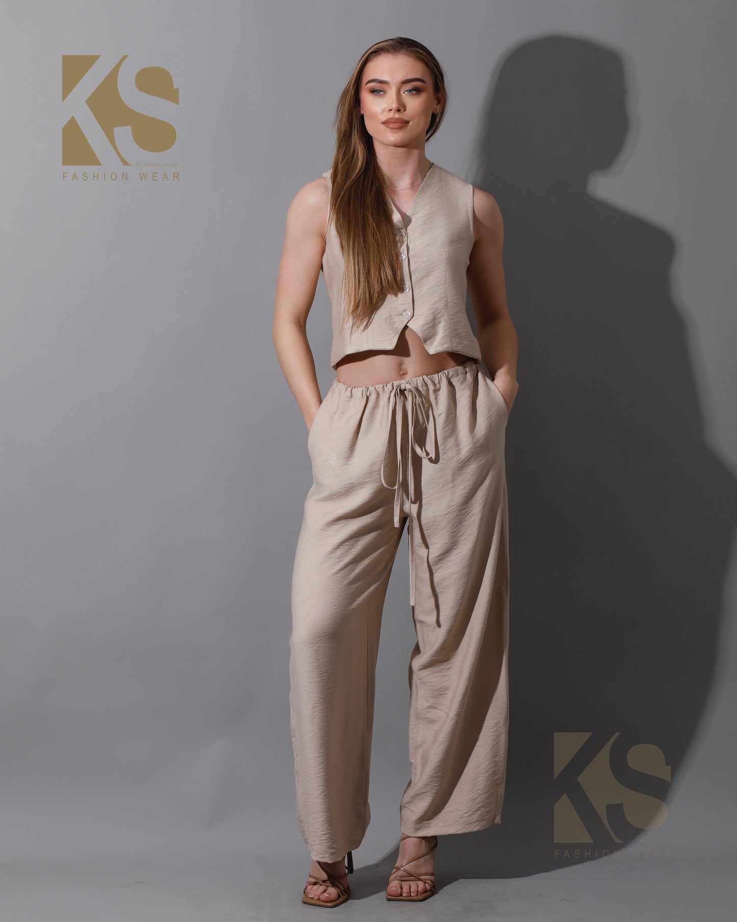 Cropped Vest Set - Beige