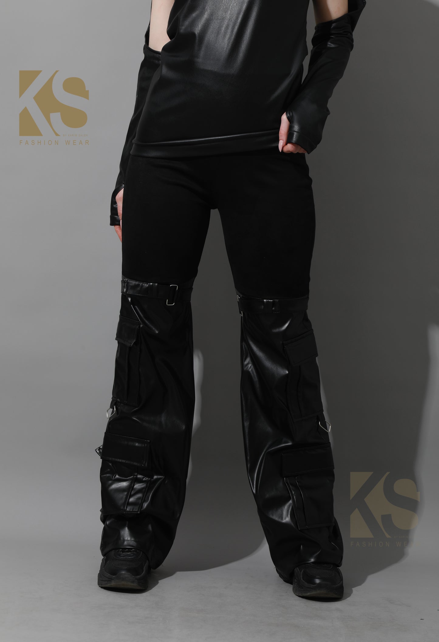 Leather Baggy Trousers - Black
