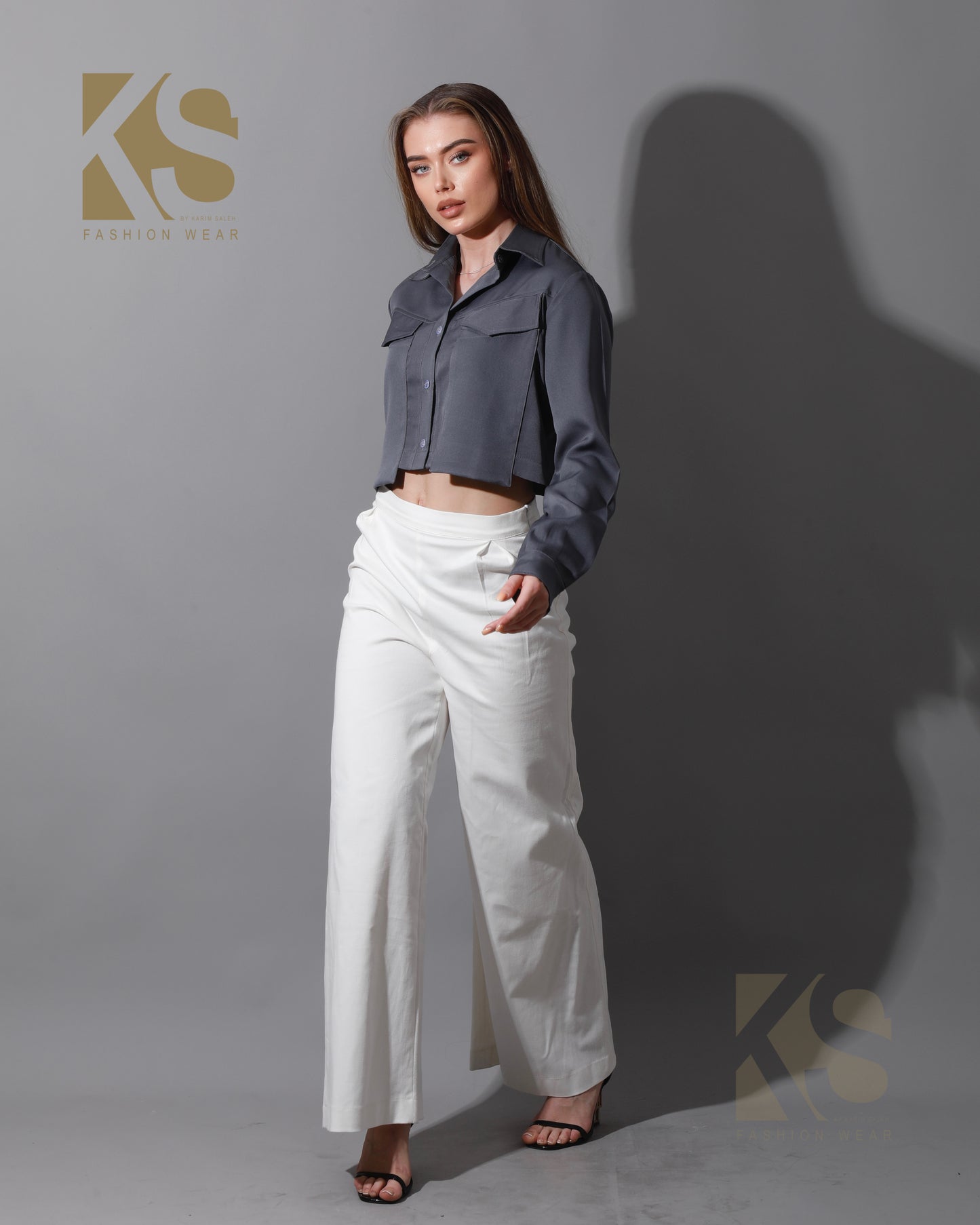 Pockets Cropped Shirt - Gray