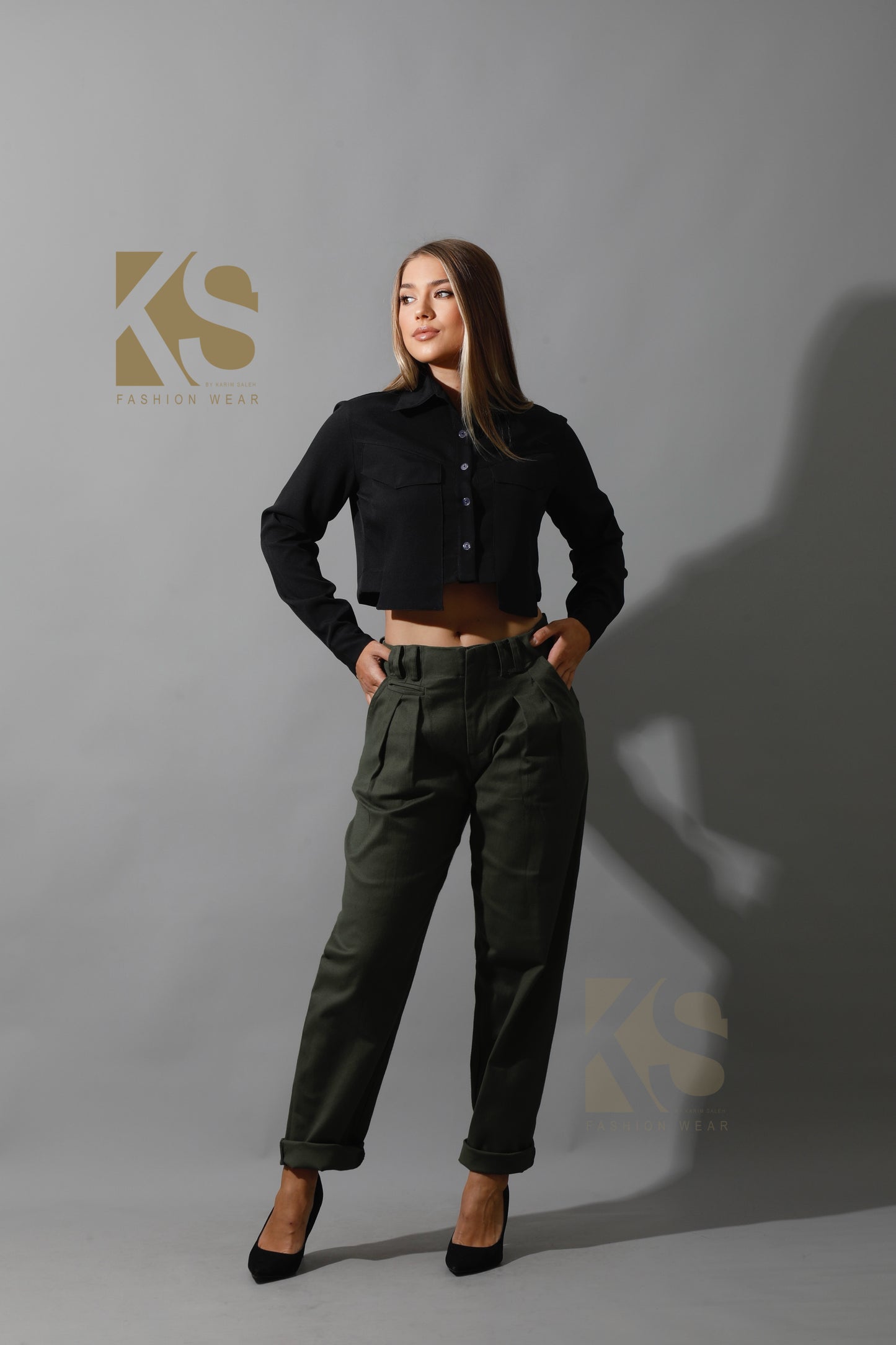Pockets Cropped Shirt - Black