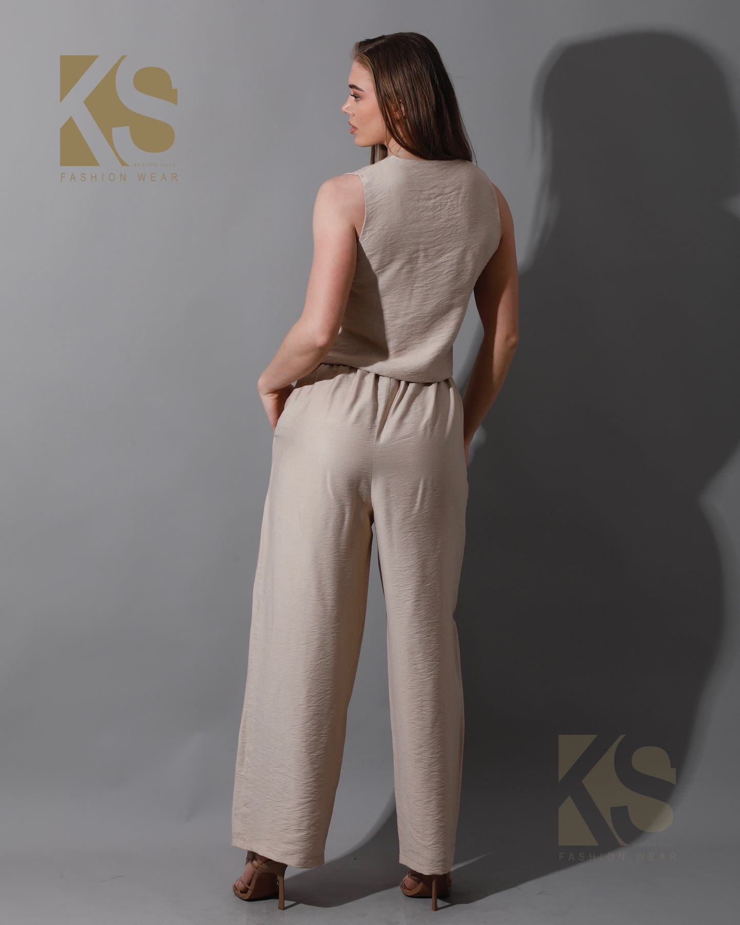 Cropped Vest Set - Beige