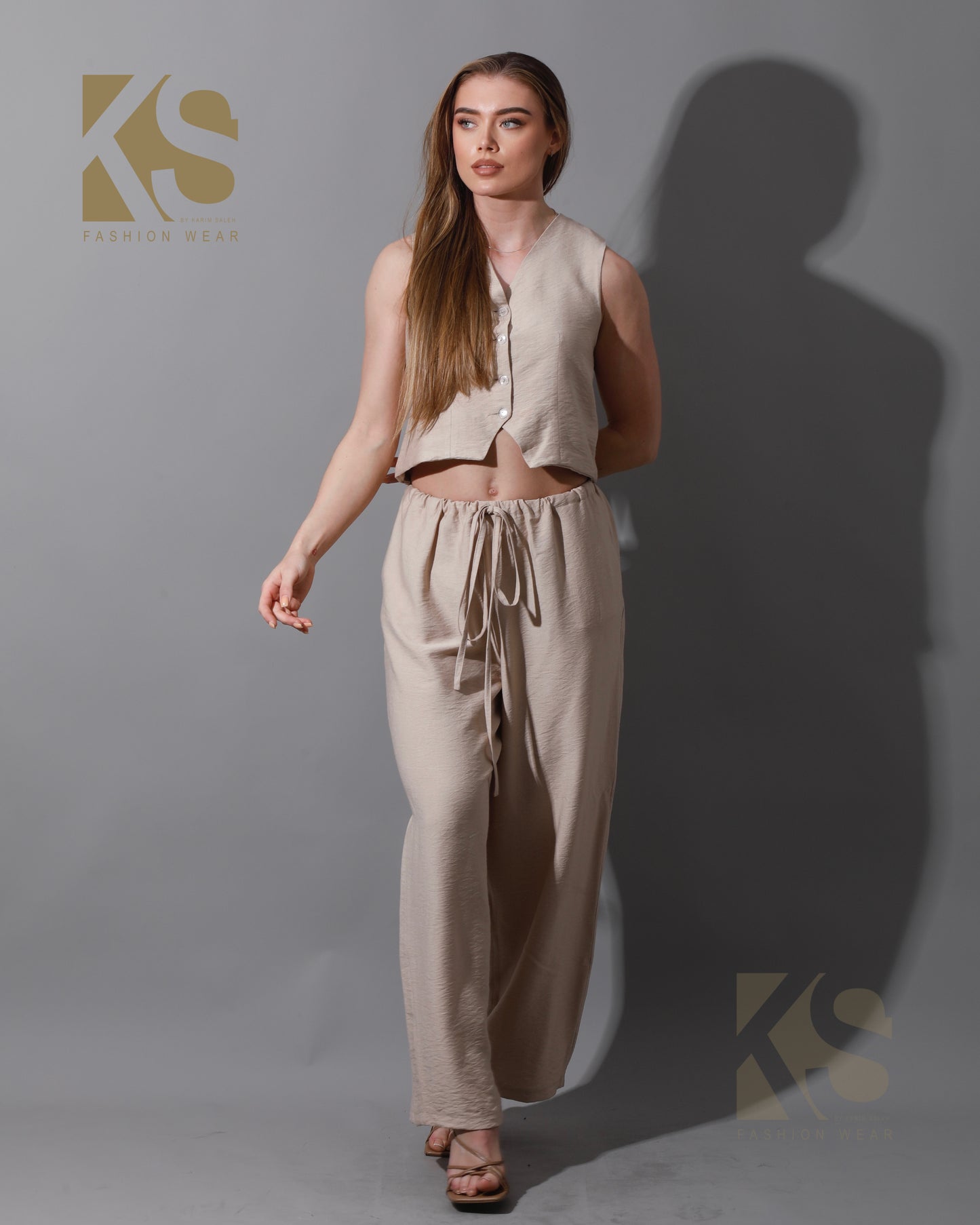 Cropped Vest Set - Beige