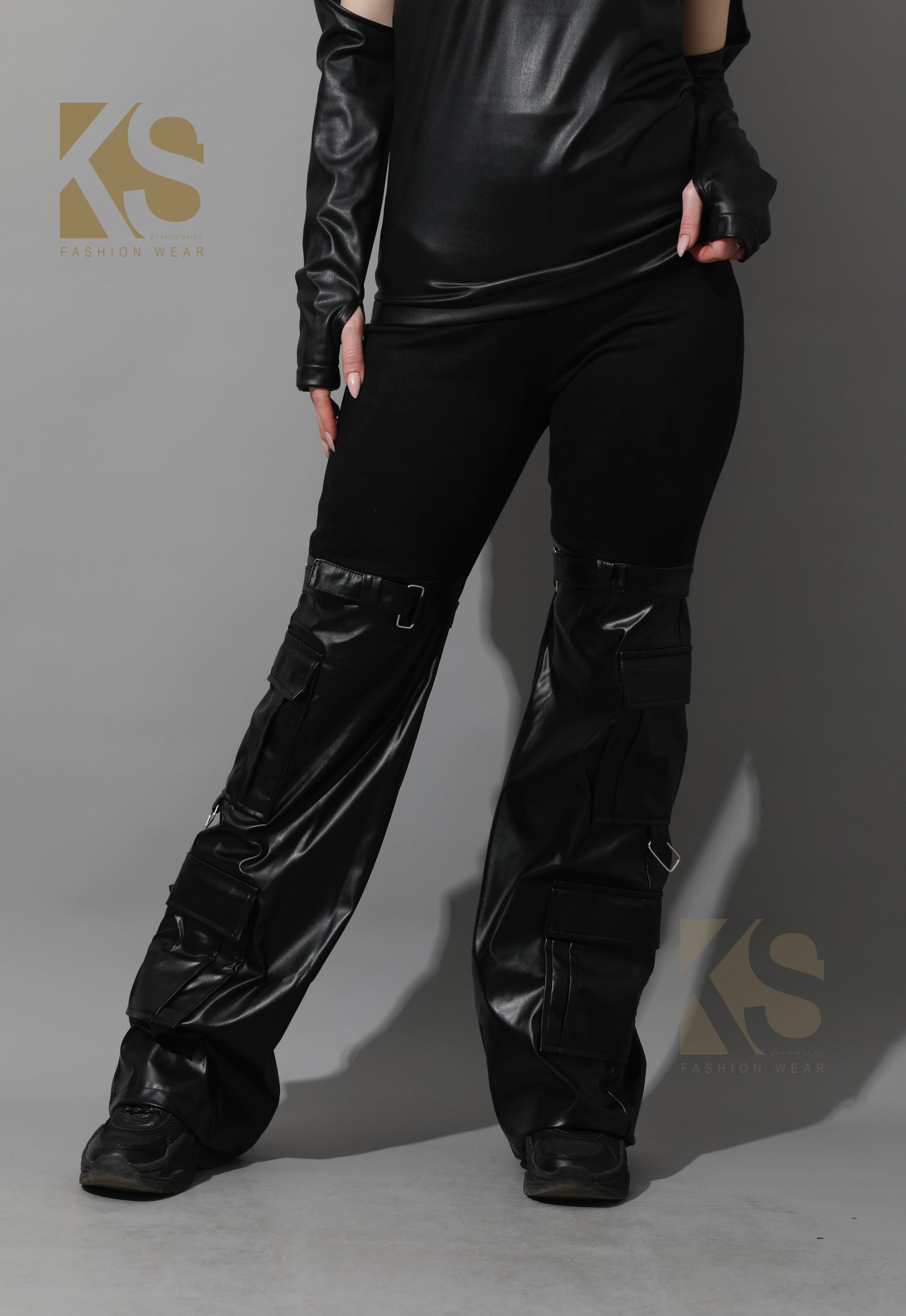 Leather Baggy Trousers - Black
