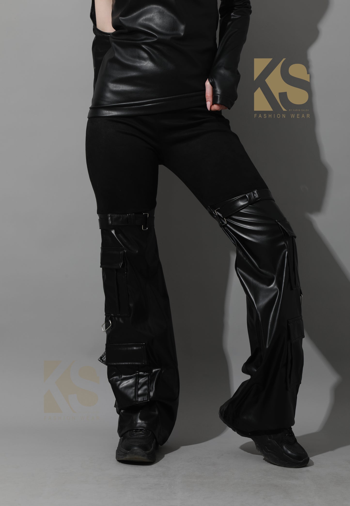 Leather Baggy Trousers - Black