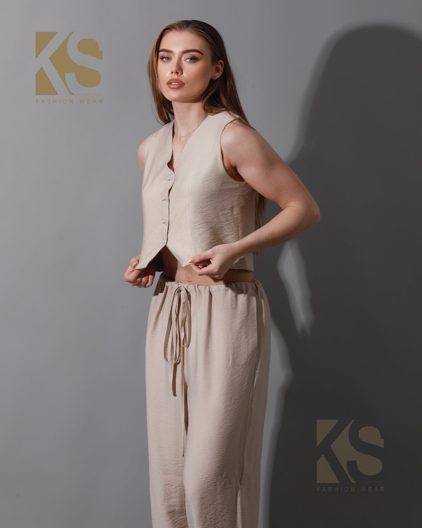 Cropped Vest Set - Beige