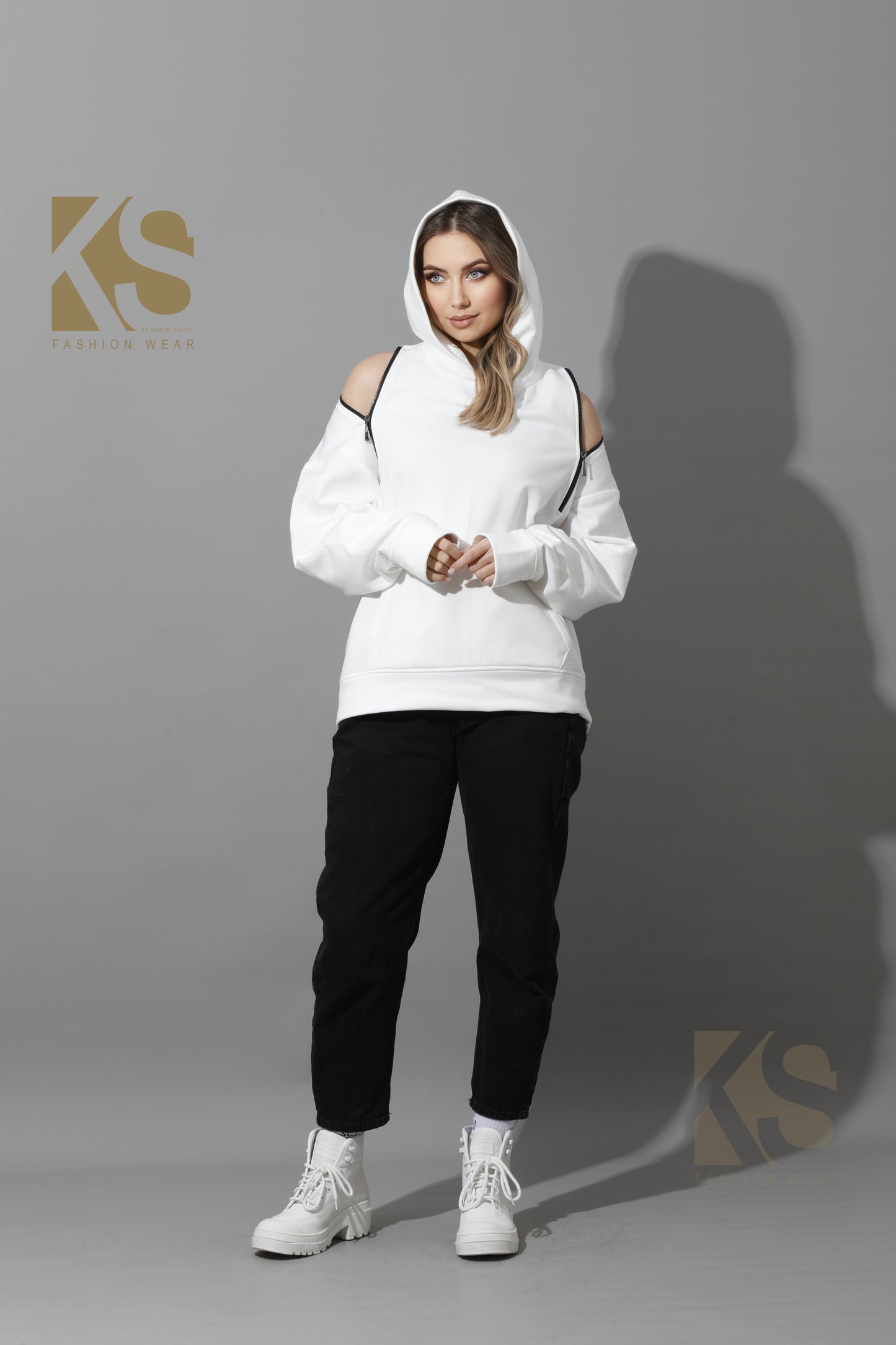 Zipped Oversized Hoodie - White