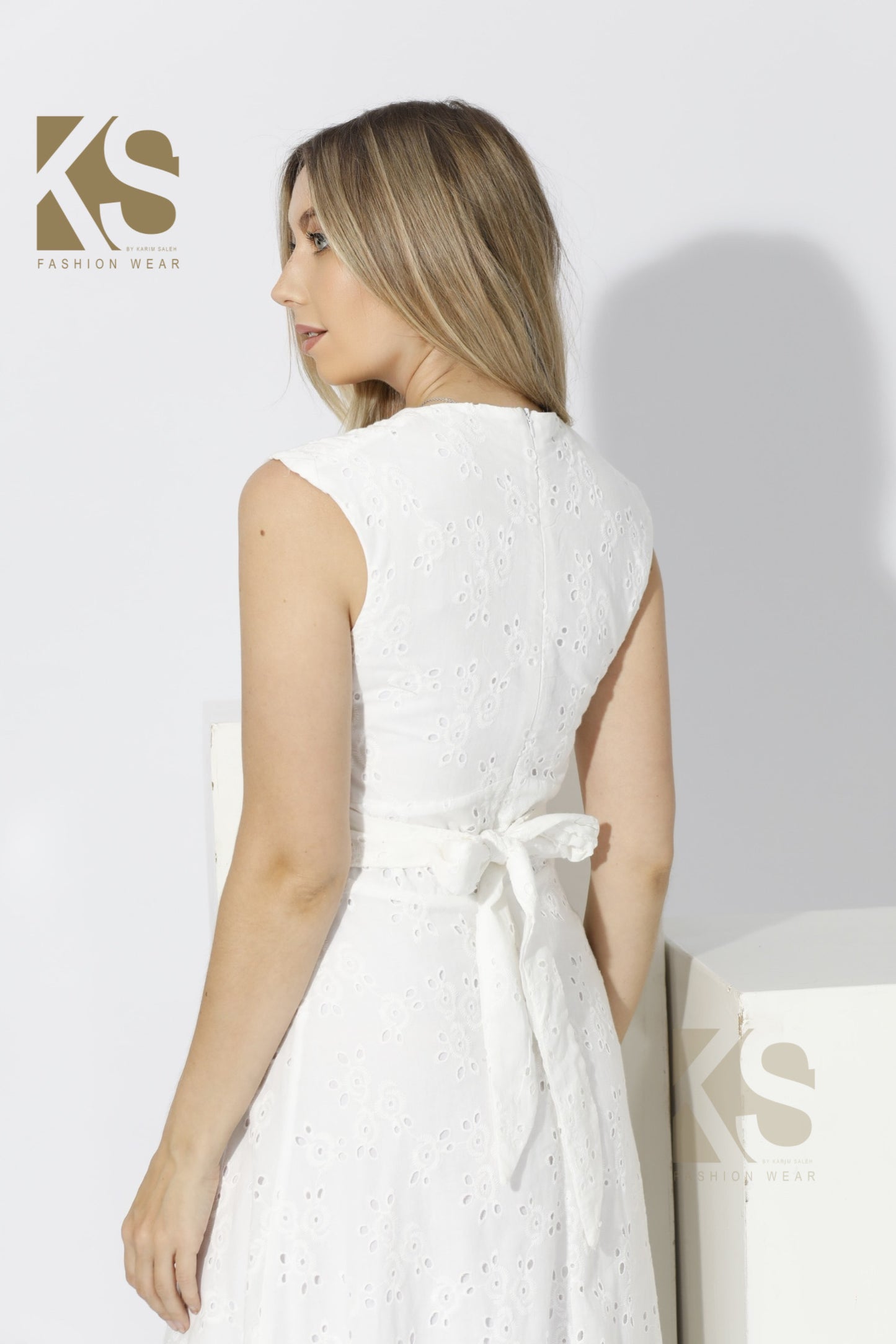 Rokama Maxi Dress - White