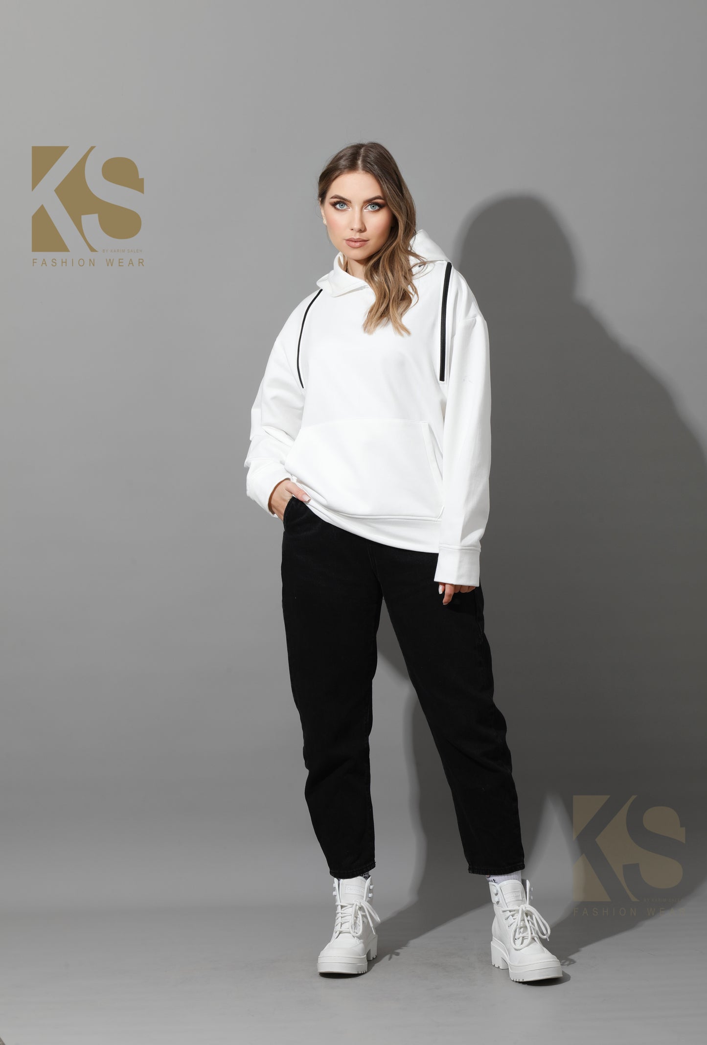 Zipped Oversized Hoodie - White