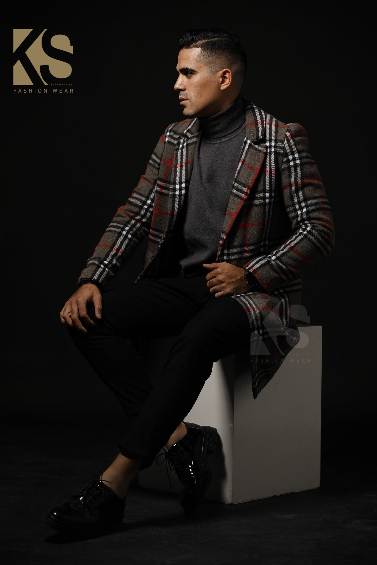 Men Short Checks Coat - Gray