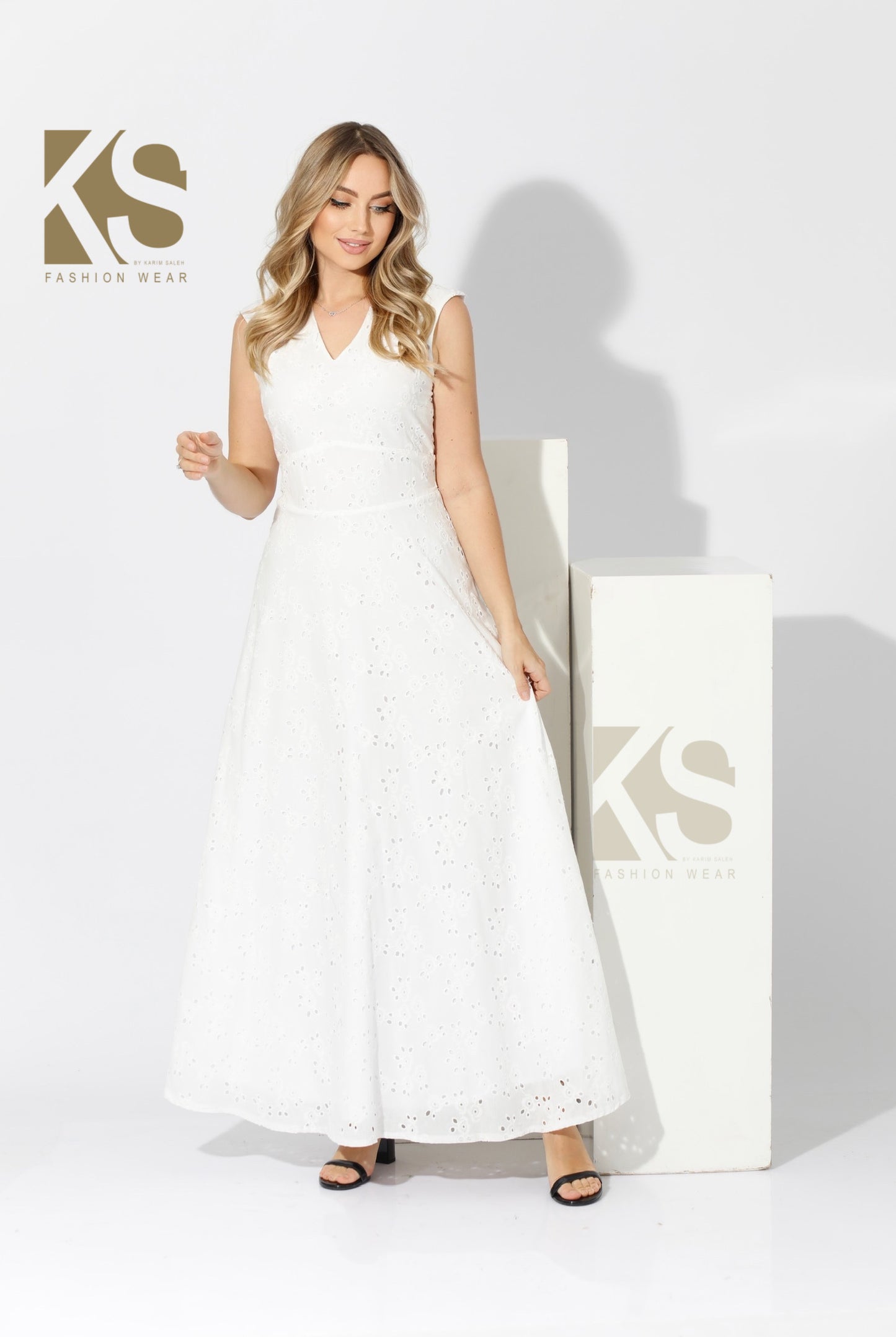 Rokama Maxi Dress - White