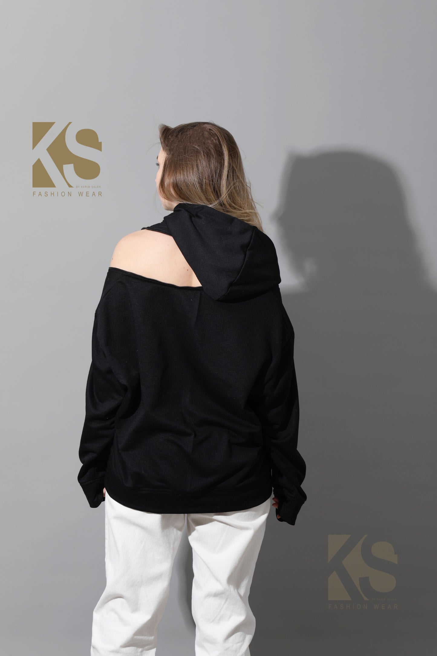 Zipped Oversized Hoodie - Black