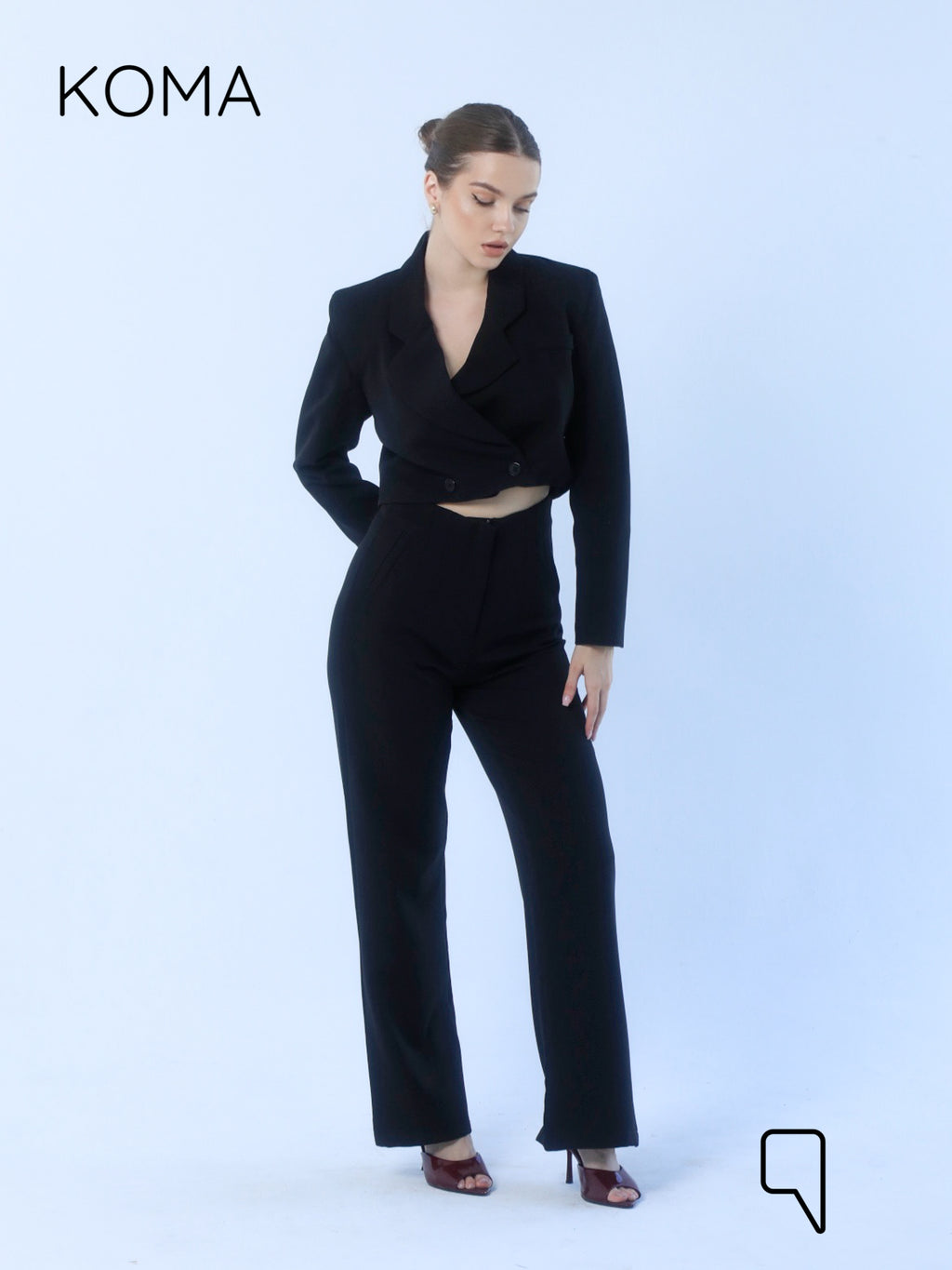 Uma Cropped Blazer - Black