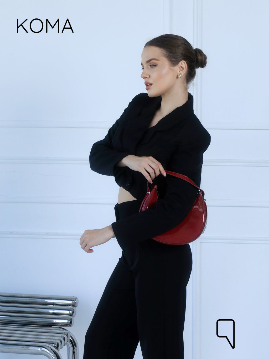 Uma Cropped Blazer - Black
