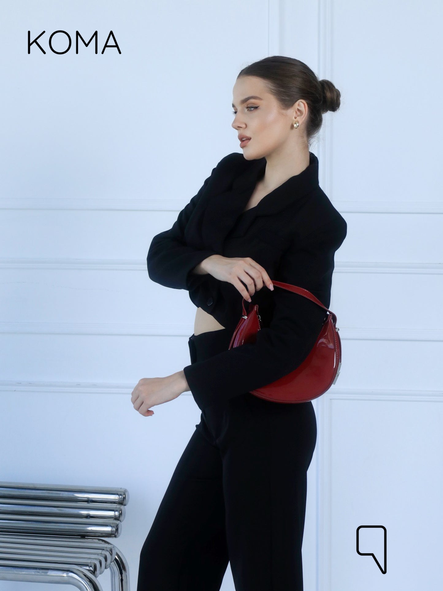 Uma Cropped Blazer - Black