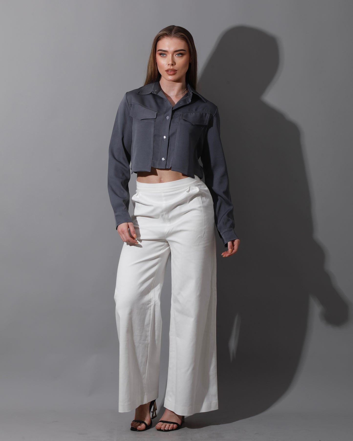 Pockets Cropped Shirt - Gray