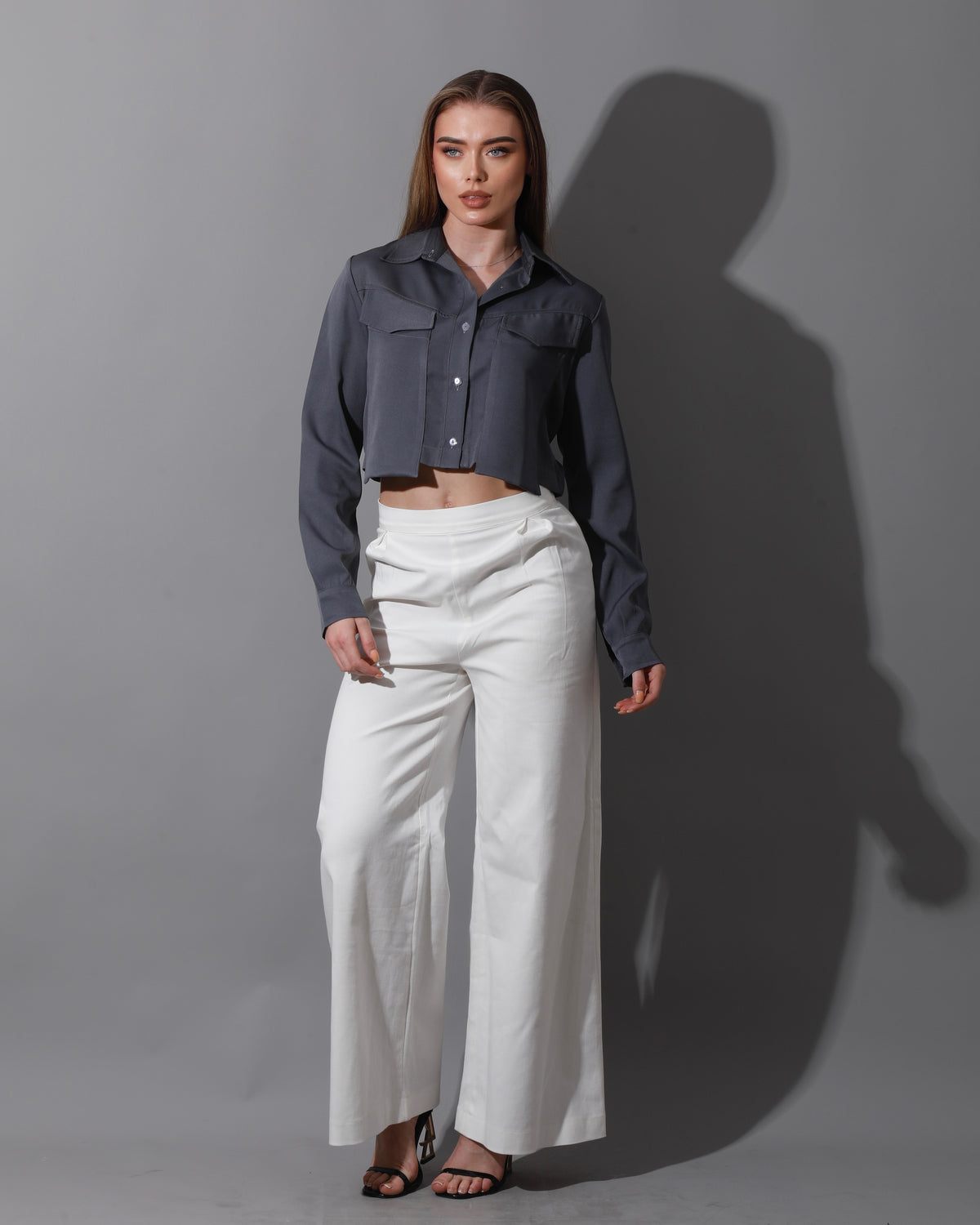 Pockets Cropped Shirt - Gray