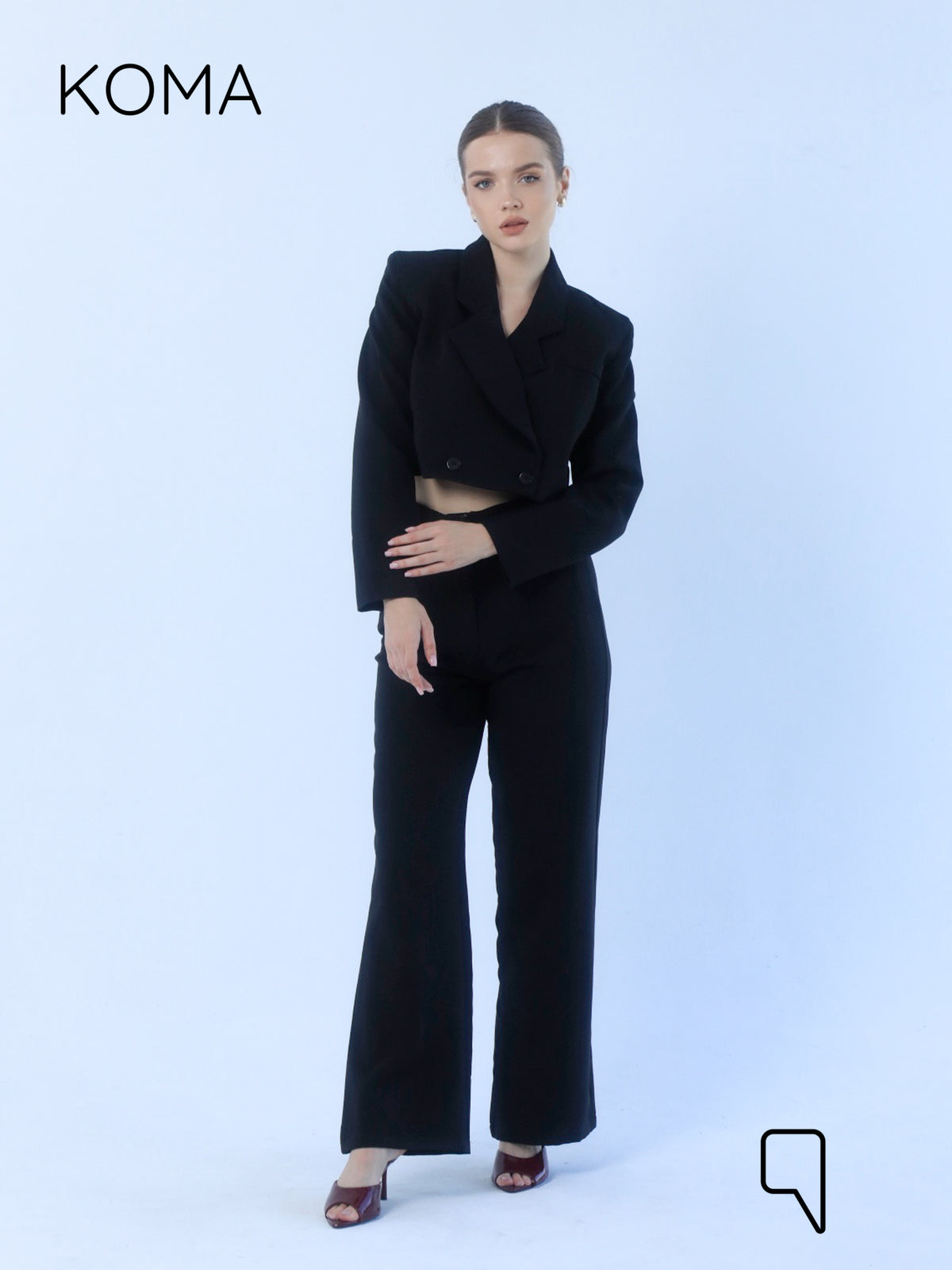 Uma Cropped Blazer - Black
