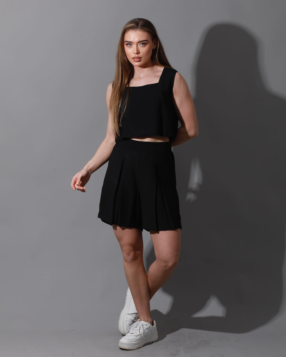 Tank Top & Flared Shorts Set - Black