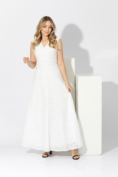 Rokama Maxi Dress - White