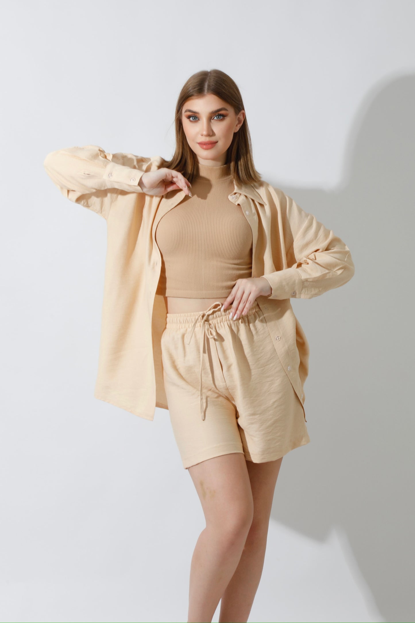 Lose Fit Shorts - Beige