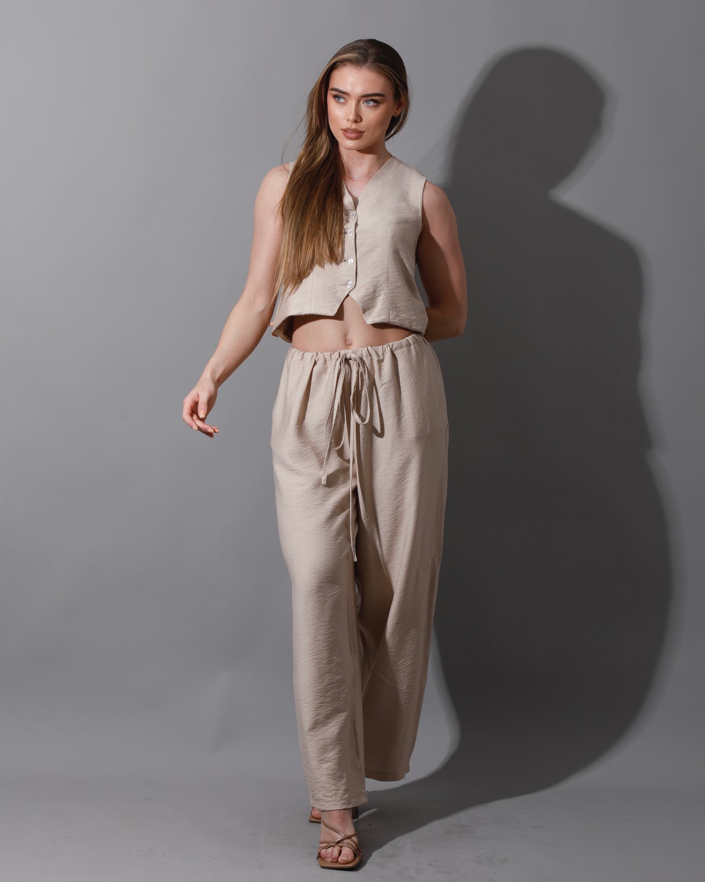 Cropped Vest Set - Beige