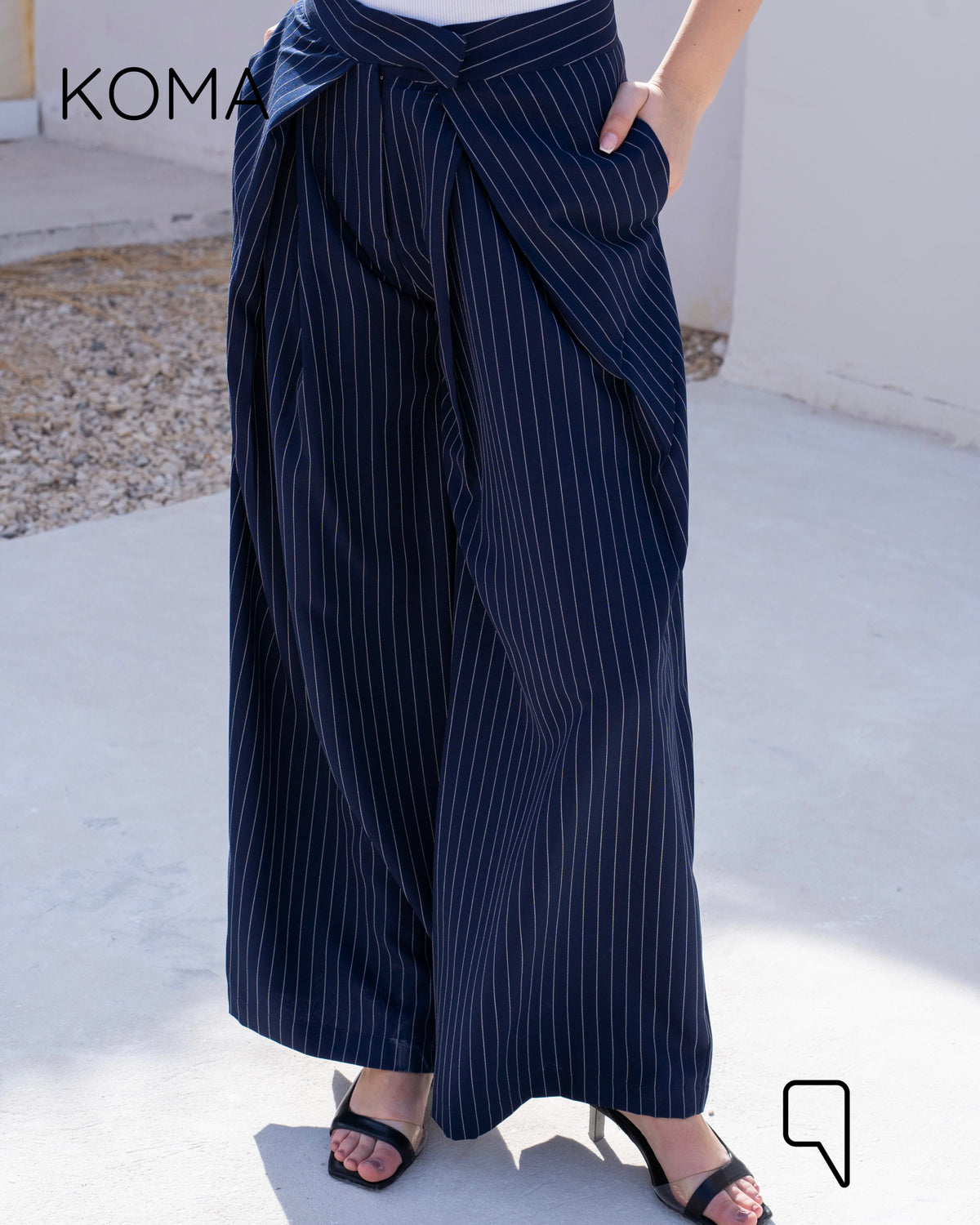 Stripped Double Pleated Trousers - Navy