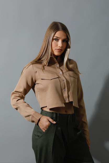 Pockets Cropped Shirt - Beige