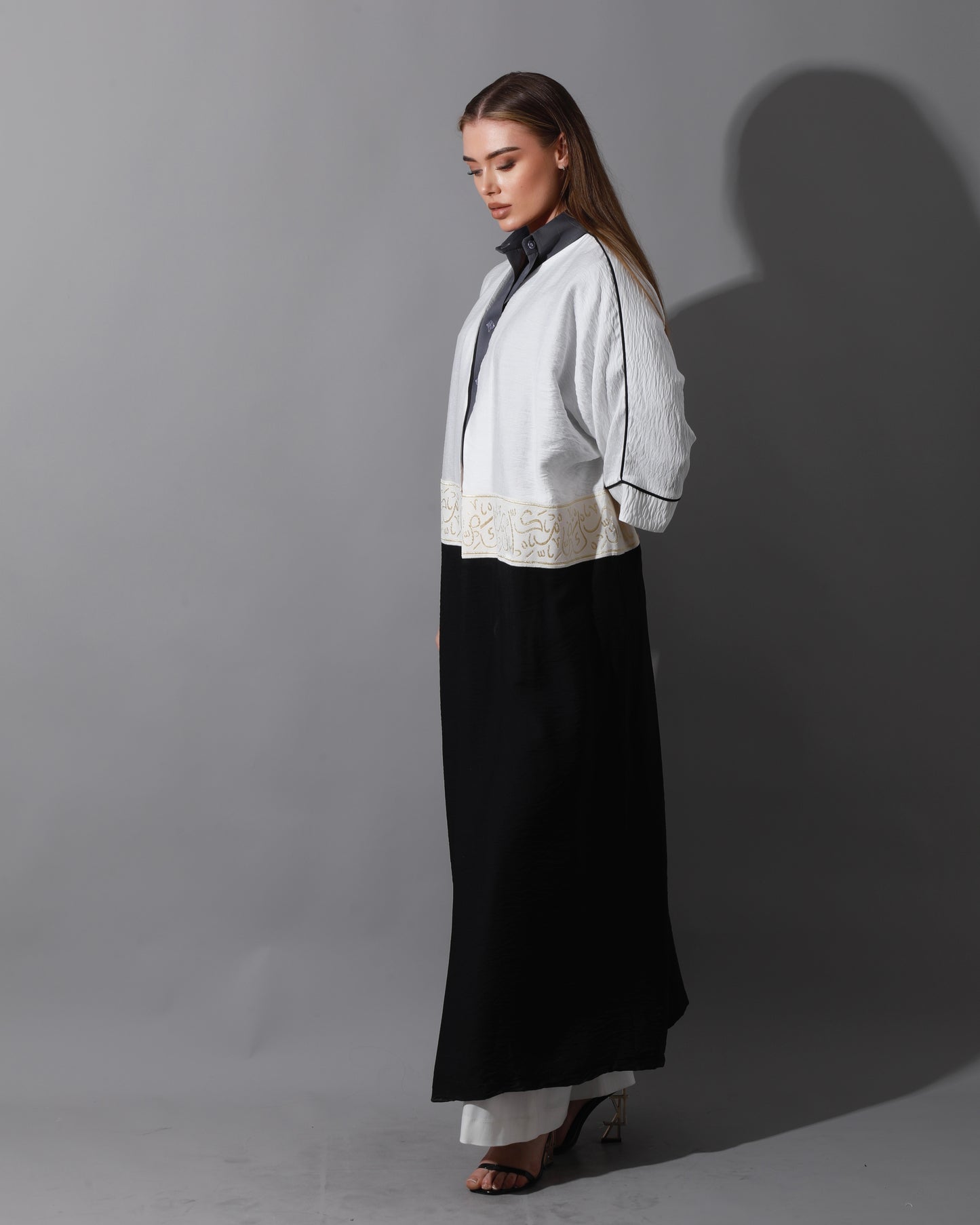 Double Colored Arabic Kaftan - White & Black