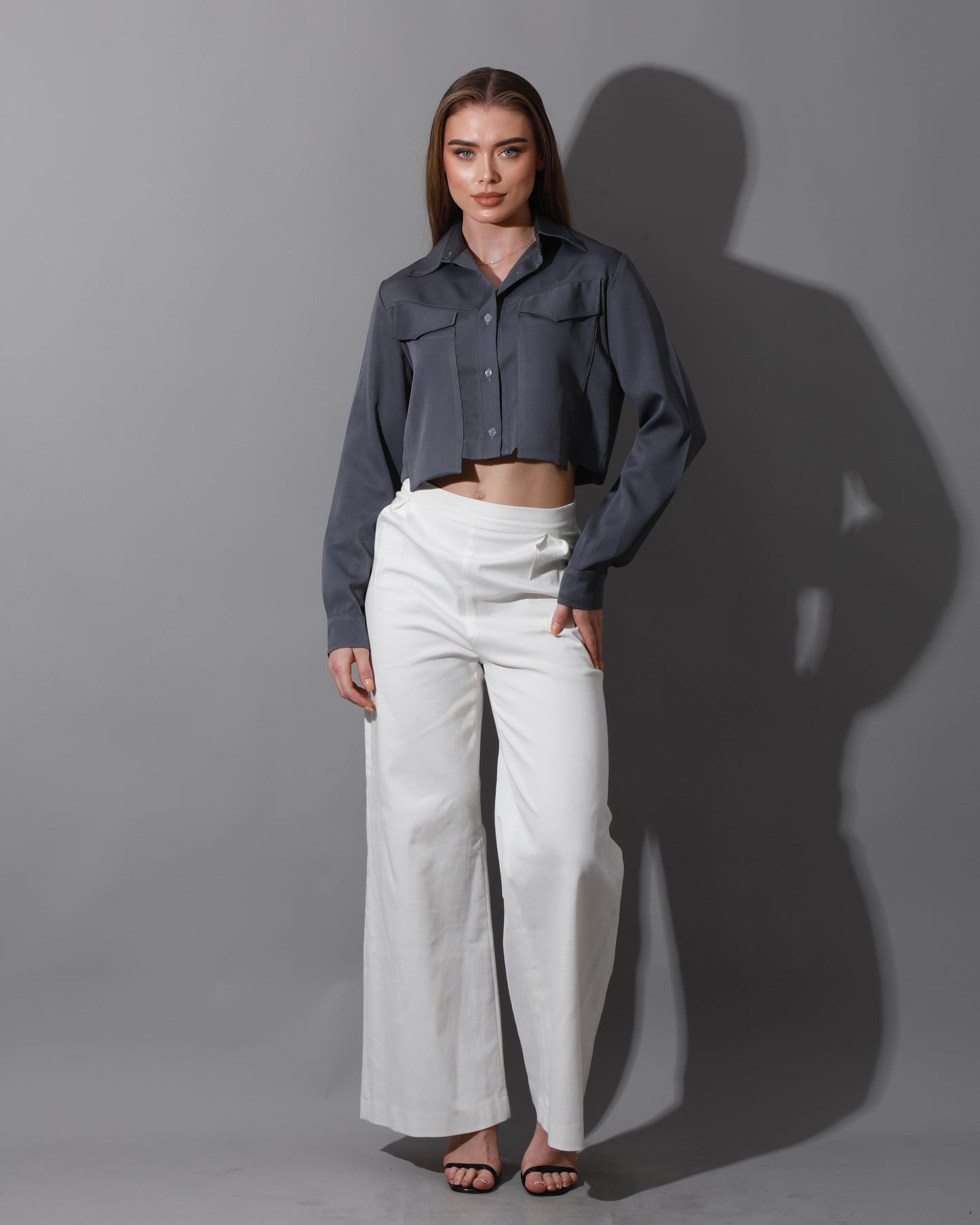 Pockets Cropped Shirt - Gray